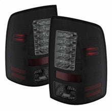 Carica l&#39;immagine nel visualizzatore di Gallery, Spyder Dodge Ram 1500 13-14 13-14 LED Tail Lights LED Model only - Blk Smke ALT-YD-DRAM13-LED-BSM