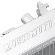 Laden Sie das Bild in den Galerie-Viewer, Mishimoto 05+ Ford Mustang Manual Aluminum Radiator