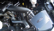 गैलरी व्यूवर में इमेज लोड करें, Volant 99-05 Ford Excursion 6.8 V10 Pro5 Closed Box Air Intake System