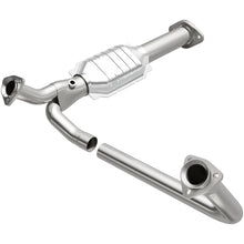 Carica l&#39;immagine nel visualizzatore di Gallery, MagnaFlow Conv Direct Fit 1995 Chevrolet G10/G20/G30 4.3L/5.0L/5.7L