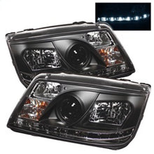 Carica l&#39;immagine nel visualizzatore di Gallery, Spyder Volkswagen Jetta 99-05 Projector HeadlightsDRL Blk PRO-YD-VJ99-DRL-BK
