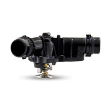 Load image into Gallery viewer, Mishimoto BMW M52/M54/M56 Racing Thermostat w/ Housing - 70 Deg. C