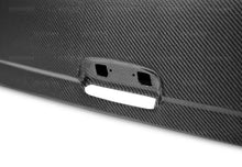 गैलरी व्यूवर में इमेज लोड करें, Seibon 02-07 Subaru WRX Wagon Carbon Fiber Hatch
