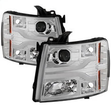 Laden Sie das Bild in den Galerie-Viewer, Spyder Chevy Silverado 1500 07-13 Version 3 Projector Headlights - Chrome PRO-YD-CS07V3-LBDRL-C