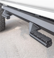 Cargar imagen en el visor de la galería, Iron Cross 18-19 Jeep Wrangler JL (2 Door) Sidearm Steps - Matte Black