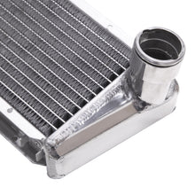 Laden Sie das Bild in den Galerie-Viewer, CSF 05-11 Porsche Boxster (987) / 05-11 Porsche 911 Carrera (997) Center Radiator