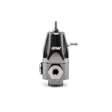 गैलरी व्यूवर में इमेज लोड करें, DeatschWerks DWR1000 Adjustable Fuel Pressure Regulator - Titanium