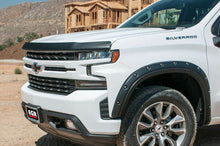 Carica l'immagine nel visualizzatore di Gallery, EGR 2019 Chevy 1500 Super Guard Hood Guard - Dark Smoke
