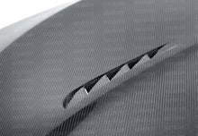 गैलरी व्यूवर में इमेज लोड करें, Seibon 10-13 BMW 5 Series and M5 Series (F10) BT-Style Carbon Fiber Hood