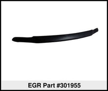 Charger l'image dans la galerie, EGR 2020 GMC Sierra 2500HD/3500HD Superguard Hood Shield - Matte (301955)