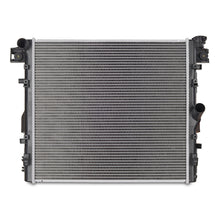 Laden Sie das Bild in den Galerie-Viewer, Mishimoto 07-15 Jeep Wrangler JK Replacement Radiator - Plastic