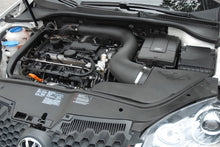 गैलरी व्यूवर में इमेज लोड करें, Volant 05-09 Volkswagen GTI 2.0 L4 PowerCore Closed Box Air Intake System