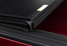Cargar imagen en el visor de la galería, UnderCover 09-18 Ram 1500 (w/o Rambox) (19-20 Classic) 5.7ft Flex Bed Cover