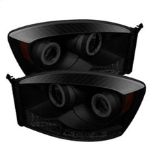 Laden Sie das Bild in den Galerie-Viewer, Spyder Dodge Ram 1500 06-08 06-09 Projector Headlights CCFL Halo LED Blk Smke PRO-YD-DR06-CCFL-BSM