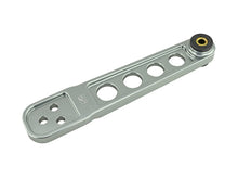 Charger l'image dans la galerie, Skunk2 01-05 Honda Civic Hard Anodized Rear Lower Control Arm (Includes Socket Tool)