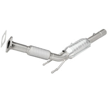 Laden Sie das Bild in den Galerie-Viewer, Magnaflow Conv DF 06-08 Volkswagen Jetta/Rabbit 2.5L (49 State)
