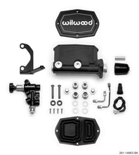 Carica l&#39;immagine nel visualizzatore di Gallery, Wilwood Compact Tandem M/C - 1in Bore - w/Bracket and Valve (Pushrod) - Black