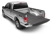 Carica l&#39;immagine nel visualizzatore di Gallery, BedRug 07-18 GM Silverado/Sierra 5ft 8in Bed BedTred Impact Mat (Use w/Spray-In &amp; Non-Lined Bed)
