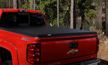 Laden Sie das Bild in den Galerie-Viewer, Lund 21-22 Ford F-150 (5.5ft. Bed) Hard Fold Tonneau Cover - Black