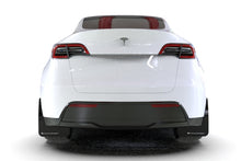 Charger l&#39;image dans la galerie, Rally Armor 20-22 Tesla Model Y Black Mud Flap - Metallic Black Logo
