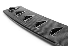 Laden Sie das Bild in den Galerie-Viewer, Seibon 02-07 Subaru Impreza/WRX/STi Carbon Fiber Rear Fin Spoiler