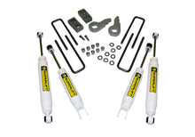 Carica l&#39;immagine nel visualizzatore di Gallery, Superlift 99-06 Chevy Silv/GMC Sierra 1500 4WD 2.5in Lift Kit w/ Superlift Shocks