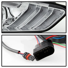 Cargar imagen en el visor de la galería, Spyder 15-18 Ford Focus Projector Headlights - Seq Turn Light Bar - Chrome PRO-YD-FF15-LBSEQ-C
