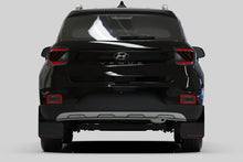 Laden Sie das Bild in den Galerie-Viewer, Rally Armor 2020-21 Hyundai Venue Black Mud Flap Red Logo