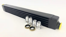Carica l&#39;immagine nel visualizzatore di Gallery, CSF 82-94 BMW 3 Series (E30) High Performance Oil Cooler w/-10AN Male &amp; OEM Fittings