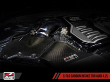 गैलरी व्यूवर में इमेज लोड करें, AWE Tuning B8 S5 4.2L S-FLO Carbon Intake