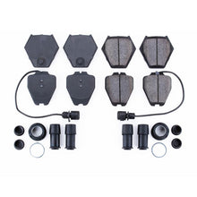 Carica l&#39;immagine nel visualizzatore di Gallery, Power Stop 1999 Audi A8 Front Z17 Evolution Ceramic Brake Pads w/Hardware