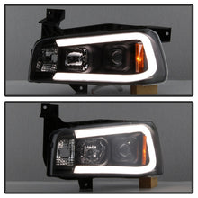 Laden Sie das Bild in den Galerie-Viewer, Spyder Dodge Charger 06-10 Projector Headlights - LED Light Bar - Black PRO-YD-DCH05V2-LB-BK