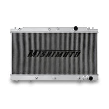 Laden Sie das Bild in den Galerie-Viewer, Mishimoto 90-94 Mitsubishi Eclipse Manual X-LINE (Thicker Core) Aluminum Radiator