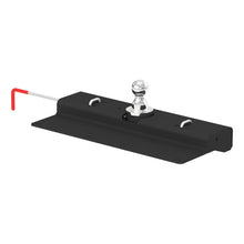 गैलरी व्यूवर में इमेज लोड करें, Curt Universal Double Lock Gooseneck Hitch