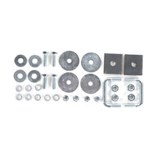 Laden Sie das Bild in den Galerie-Viewer, Curt 75-87 Jaguar XJ6 Class 1 Trailer Hitch w/1-1/4in Receiver