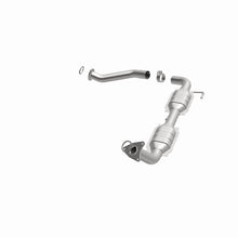 Laden Sie das Bild in den Galerie-Viewer, MagnaFlow Conv DF 07-08 Tundra 5.7L Driver Side OEM