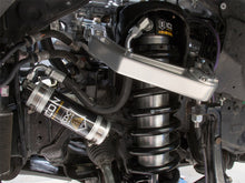 Charger l'image dans la galerie, ICON 2008+ Toyota Land Cruiser 200 Series 2.5-3.5in Stage 6 Suspension System