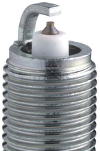 Laden Sie das Bild in den Galerie-Viewer, NGK Laser Platinum Spark Plug Box of 4 (BKR6EP-11)