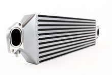 Carica l'immagine nel visualizzatore di Gallery, Perrin 2017+ Honda Civic Type R Front Mount Intercooler - Silver