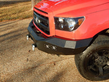 Carica l&#39;immagine nel visualizzatore di Gallery, DV8 Offroad 07-13 Toyota Tundra Front Bumper