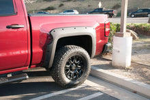 Charger l'image dans la galerie, EGR 14-18 Chevrolet Silverado 5ft Bed Redi-Fit Fender Flares - Set