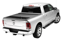 Carica l'immagine nel visualizzatore di Gallery, Roll-N-Lock 09-17 Dodge Ram 1500 XSB 67in M-Series Retractable Tonneau Cover