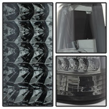 Charger l&#39;image dans la galerie, Xtune Yukon Denali 99-00 LED Tail Lights Chrome ALT-JH-CCK88-LED-SM