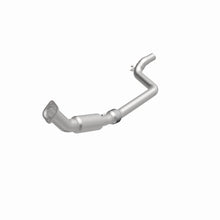 गैलरी व्यूवर में इमेज लोड करें, MagnaFlow 07-10 Dodge Charger 3.5L CARB Compliant Direct Fit Catalytic Converter