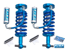 Carica l'immagine nel visualizzatore di Gallery, King Shocks 07-18 Chevrolet Avalanche 1500 Front 2.5 Dia Remote Reservoir Coilover (Pair)