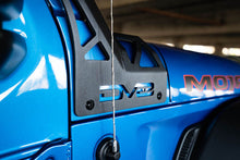 Charger l&#39;image dans la galerie, DV8 Offroad 20-22 Jeep JL 392 &amp; JT Mojave A-Pillar Light Bar Mount