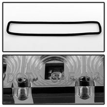 Carica l&#39;immagine nel visualizzatore di Gallery, xTune Chevy Silverado 07-13 / GMC Sierra 07-13 LED 3RD Brake Light - Smoked BKL-CSIL07-LED-SM