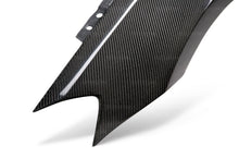 Charger l&#39;image dans la galerie, Seibon 2012+ Volkswagen Golf MK7 OE-Style Carbon Fiber Fenders (pair)