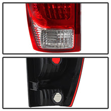 Carica l&#39;immagine nel visualizzatore di Gallery, Xtune Chevy Avalanche 02-06 Driver Side Tail Lights - OEM Left ALT-JH-CAVA02-OE-L