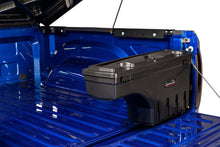 Laden Sie das Bild in den Galerie-Viewer, UnderCover 07-20 Toyota Tundra Drivers Side Swing Case - Black Smooth - 2to4wheels